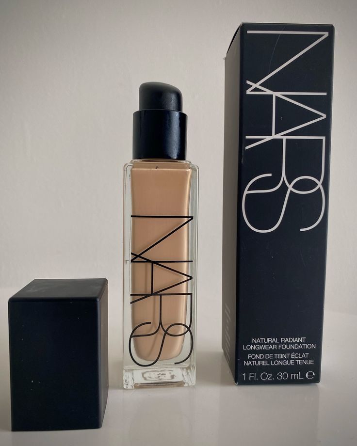 Natural Radiant Longwear Foundation, Valencia, 30Ml/1Oz - Image 5